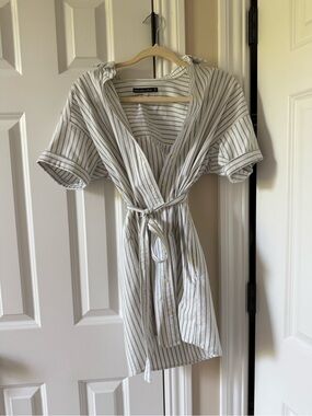 Abercrombie & Fitch White and Gray Striped Tie-Waist Mini Dress